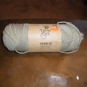 1 Skein Yarn Bee Yarn ID - Color Soft Succulent  – 252 yds